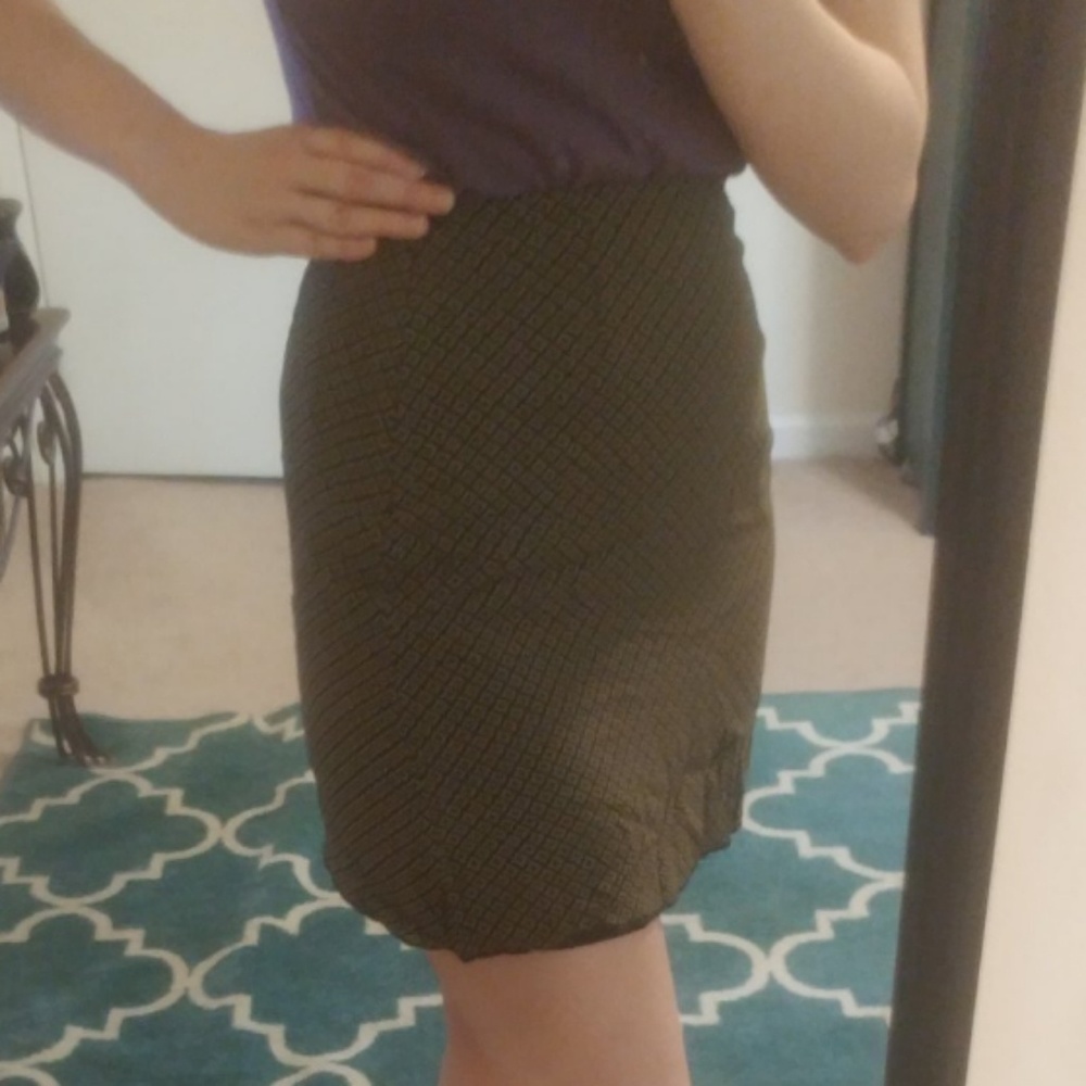 Professional Patterned Skirt